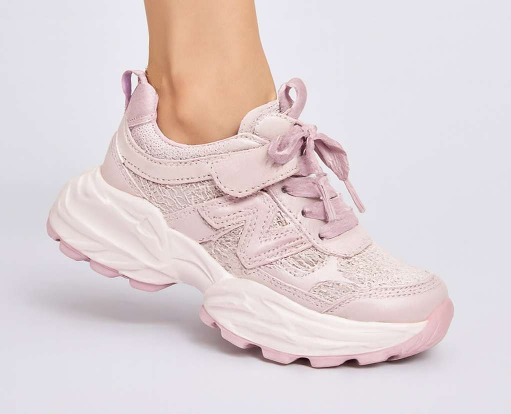 کفش ورزشی New Balance کد 30 - صورتی - تصویر 1 کفش ورزشی New Balance کد 30 - صورتی - تصویر 1