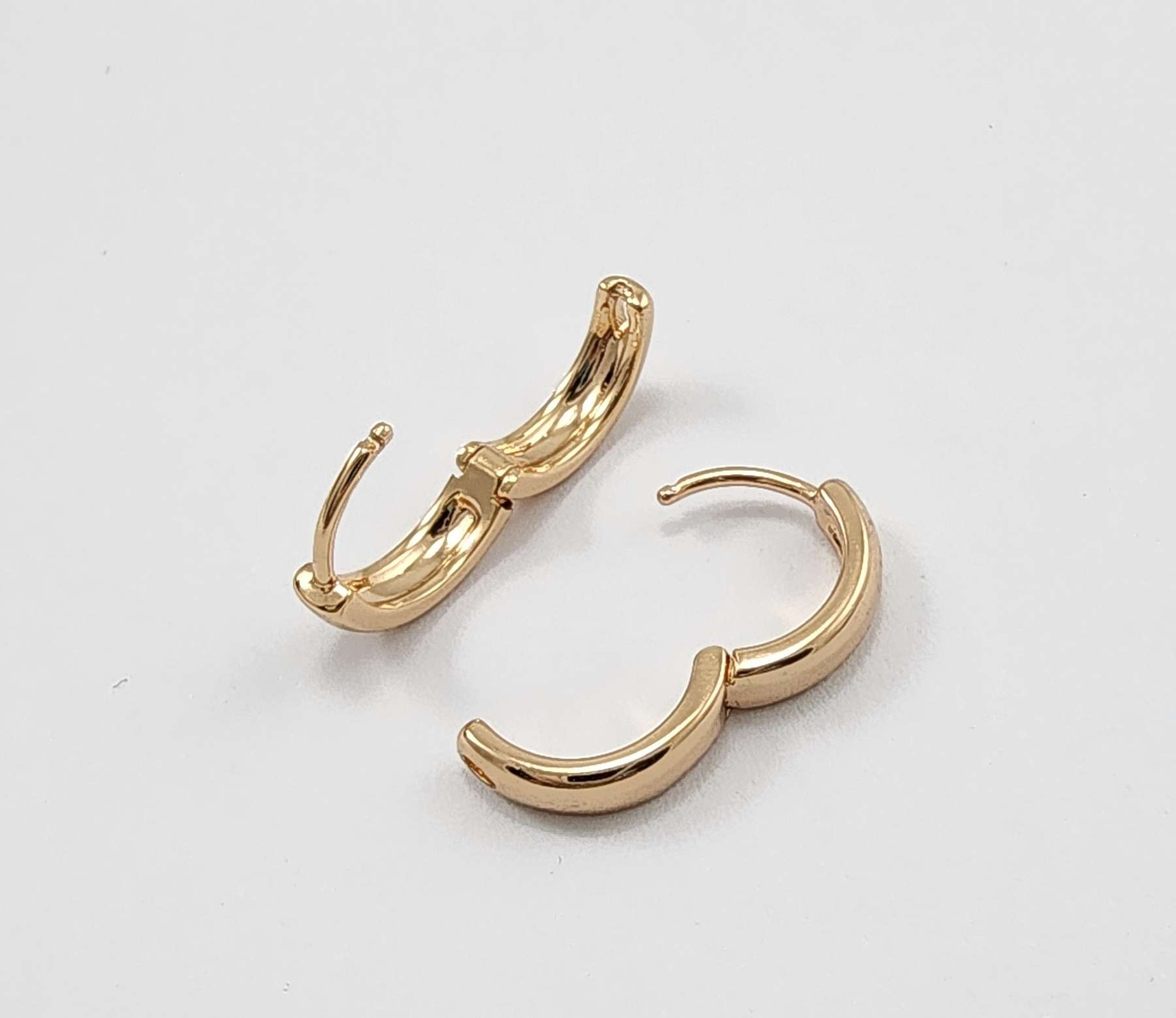 گوشواره حلقه ای کوچک طلایی ژوپینگ ساده x0104 - مدل 1 - تصویر 1